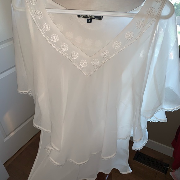 white top - Picture 2 of 3